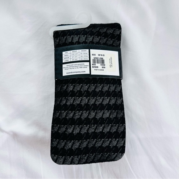New York & Company NEW City Tights  Black and Gray Textured Diamond Print Size L - Picture 3 of 5